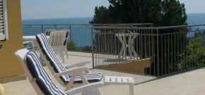 Villa Karillos